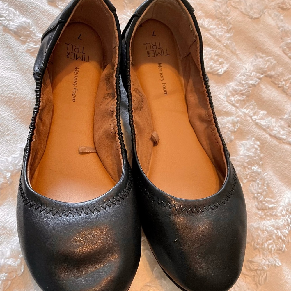Time and Tru ballet flats